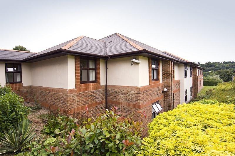 Premier Inn High Wycombe/Beaconsfield エクステリア 写真