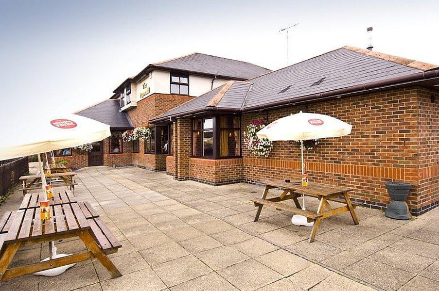 Premier Inn High Wycombe/Beaconsfield エクステリア 写真